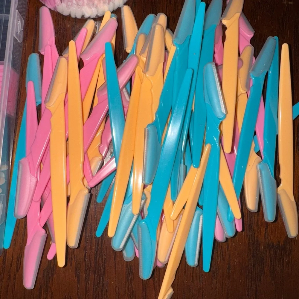 Colorful makeup  Supplies Set